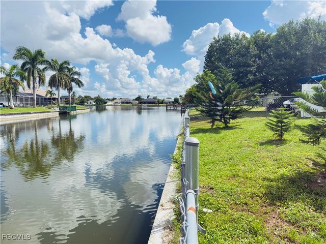 1813 Hancock Bridge PKWY, Cape Coral, FL 33990