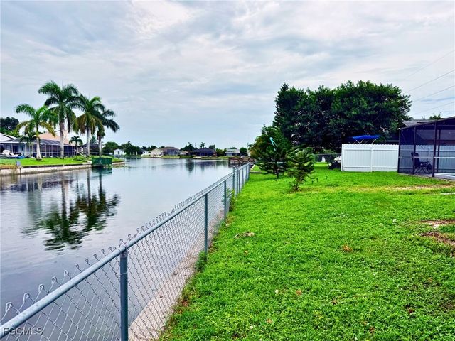 1813 Hancock Bridge PKWY, Cape Coral, FL 33990