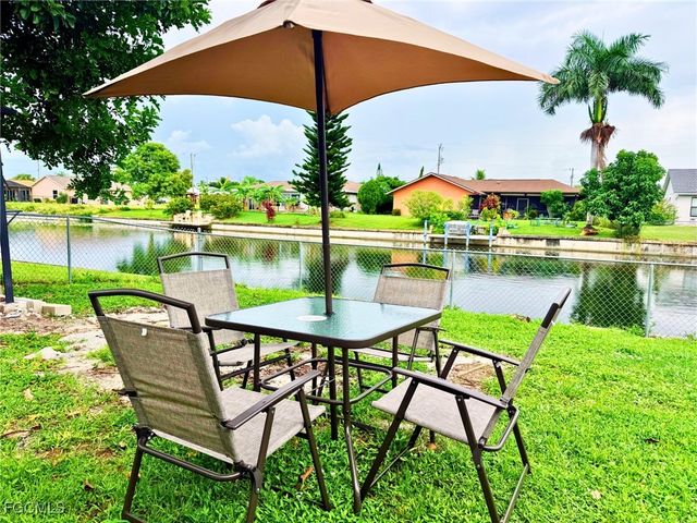 1813 Hancock Bridge PKWY, Cape Coral, FL 33990