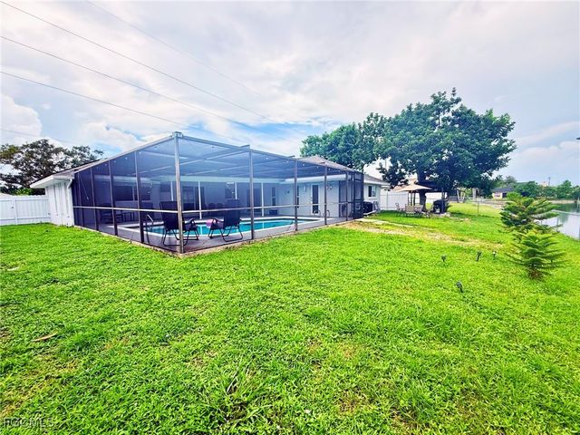 1813 Hancock Bridge PKWY, Cape Coral, FL 33990
