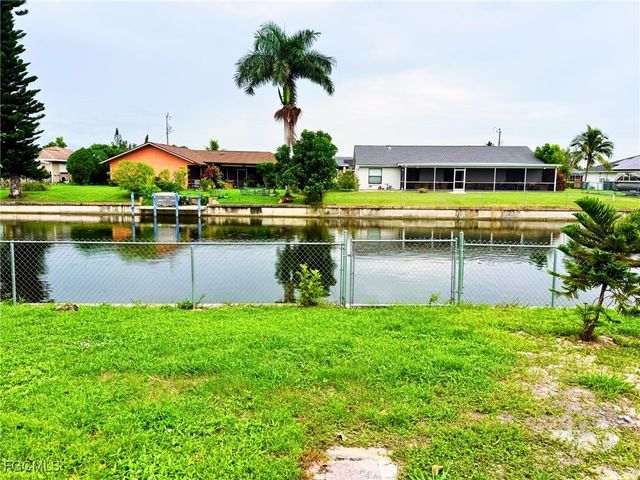 1813 Hancock Bridge PKWY, Cape Coral, FL 33990