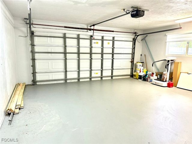 1813 Hancock Bridge PKWY, Cape Coral, FL 33990