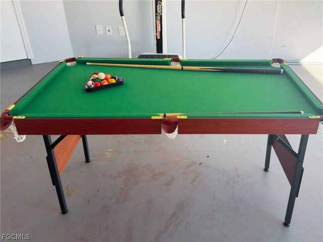 1813 Hancock Bridge PKWY, Cape Coral, FL 33990