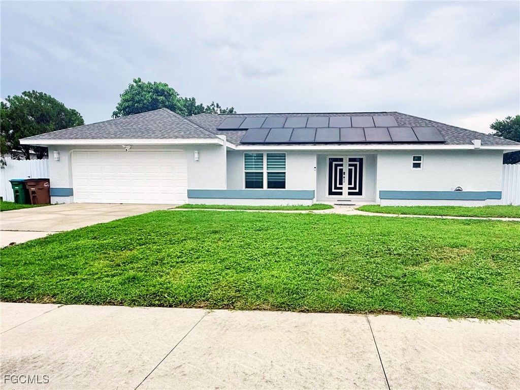 1813 Hancock Bridge PKWY, Cape Coral, FL 33990