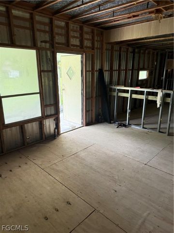 7689 Ebson DR, North Fort Myers, FL 33917