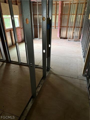 7689 Ebson DR, North Fort Myers, FL 33917