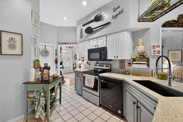 103 MORNING GLORY CIRCLE, Winter Haven, FL 33884