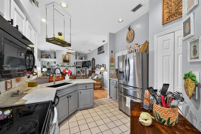 103 MORNING GLORY CIRCLE, Winter Haven, FL 33884