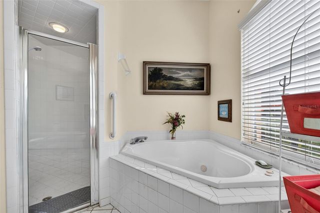 103 MORNING GLORY CIRCLE, Winter Haven, FL 33884