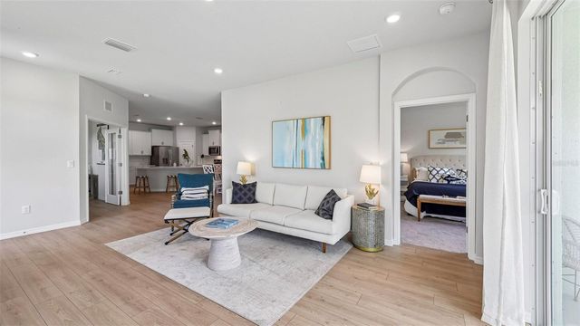 18330 TAVERNSIDE TRAIL, Lakewood Ranch, FL 34211