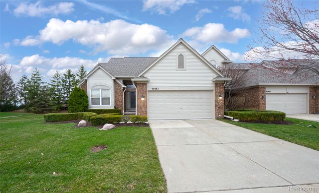45467 Coachfort Drive, Macomb Township, MI 48044