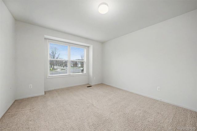 45467 Coachfort Drive, Macomb Township, MI 48044