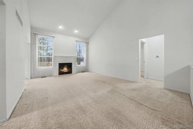 45467 Coachfort Drive, Macomb Township, MI 48044