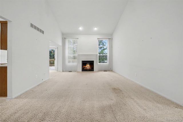 45467 Coachfort Drive, Macomb Township, MI 48044