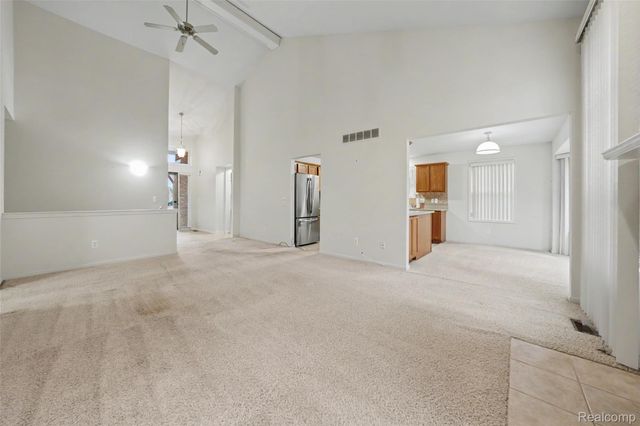 45467 Coachfort Drive, Macomb Township, MI 48044