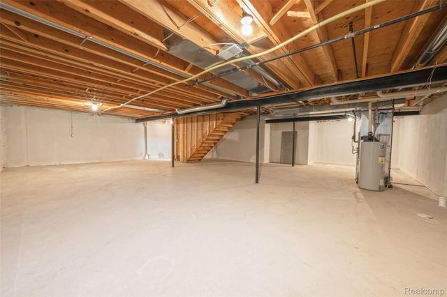 45467 Coachfort Drive, Macomb Township, MI 48044