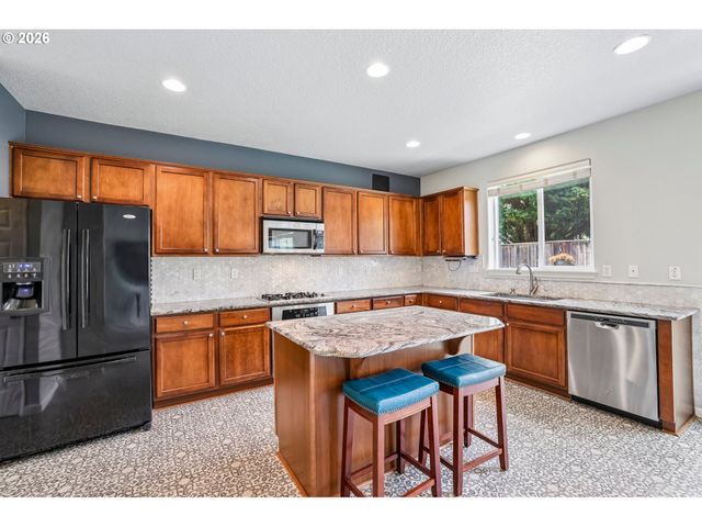 4225 Se OAKHURST St, Hillsboro, OR 97123