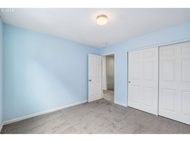 4225 Se OAKHURST St, Hillsboro, OR 97123