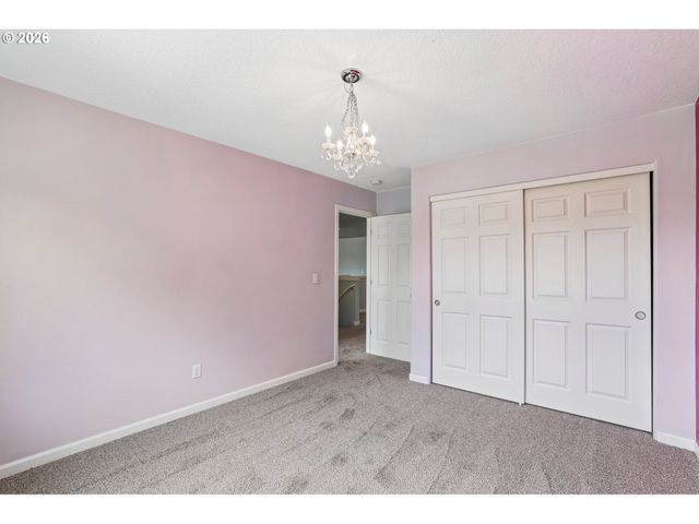 4225 Se OAKHURST St, Hillsboro, OR 97123