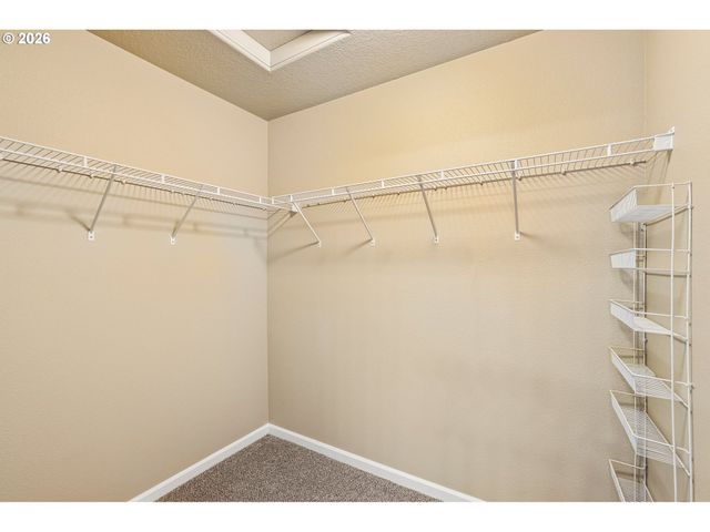 4225 Se OAKHURST St, Hillsboro, OR 97123