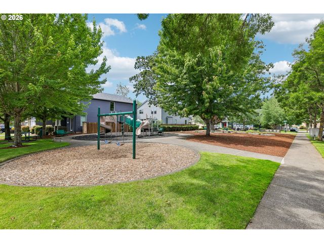 4225 Se OAKHURST St, Hillsboro, OR 97123