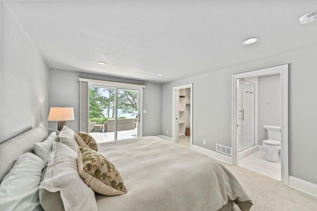 34436 Valley ROAD, Summit, WI 53066