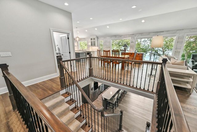 34436 Valley ROAD, Summit, WI 53066