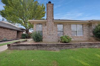 4308 Elliott Oaks Drive, Arlington, TX 76017