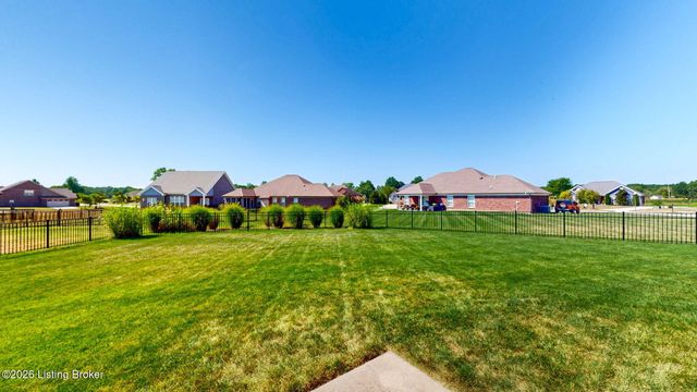 1847 Hazeltine Way, Henryville, IN 47126