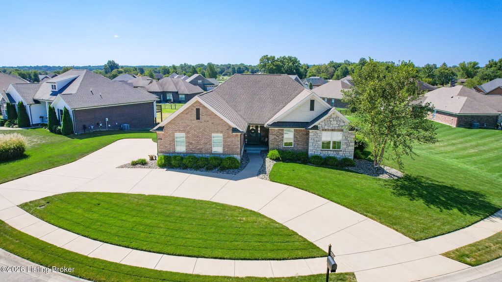 1847 Hazeltine Way, Henryville, IN 47126