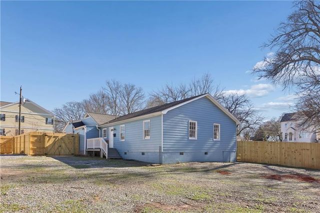 134 South Avenue SE, Marietta, GA 30060