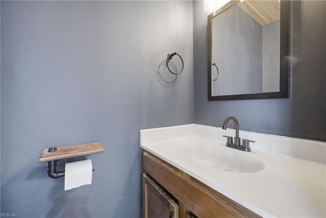 1302 Covington CT, Virginia Beach, VA 23453