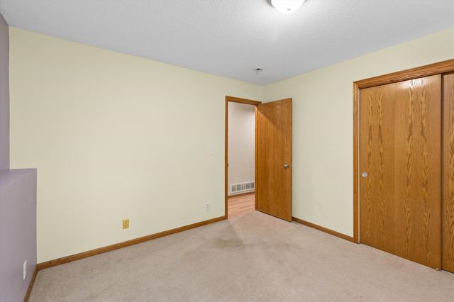 520 SE Westgate Drive, Waukee, IA 50263