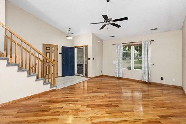 520 SE Westgate Drive, Waukee, IA 50263