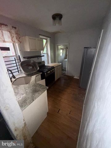 3827 ASPEN ST, Philadelphia, PA 19104