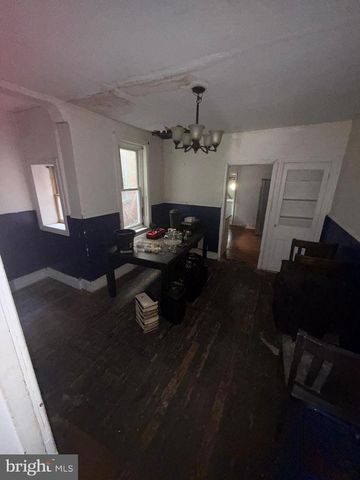 3827 ASPEN ST, Philadelphia, PA 19104