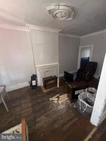 3827 ASPEN ST, Philadelphia, PA 19104