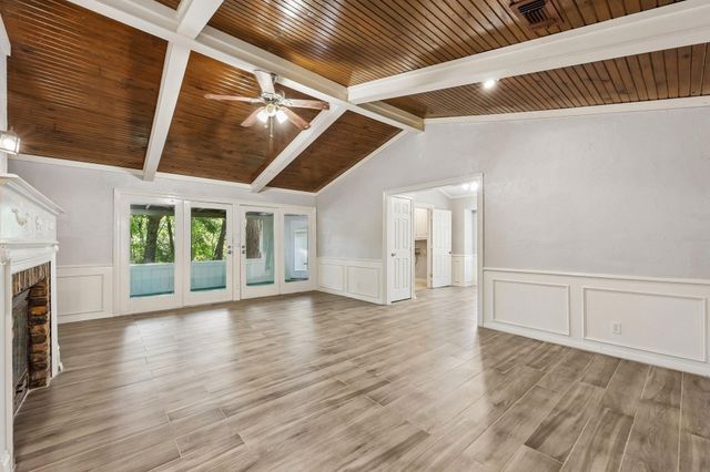 620 Spinner Road, Desoto, TX 75115