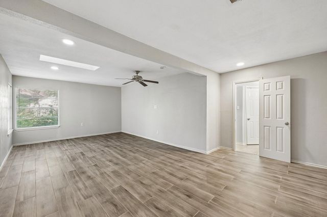 620 Spinner Road, Desoto, TX 75115