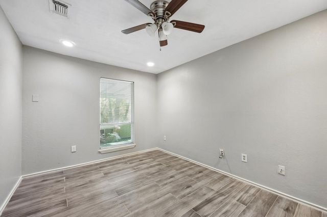 620 Spinner Road, Desoto, TX 75115