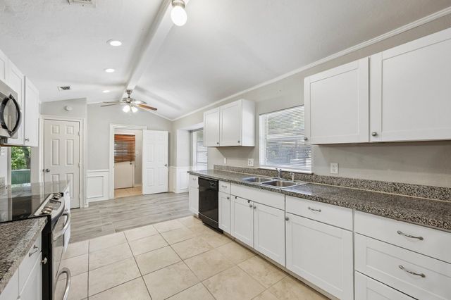620 Spinner Road, Desoto, TX 75115