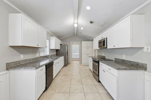 620 Spinner Road, Desoto, TX 75115