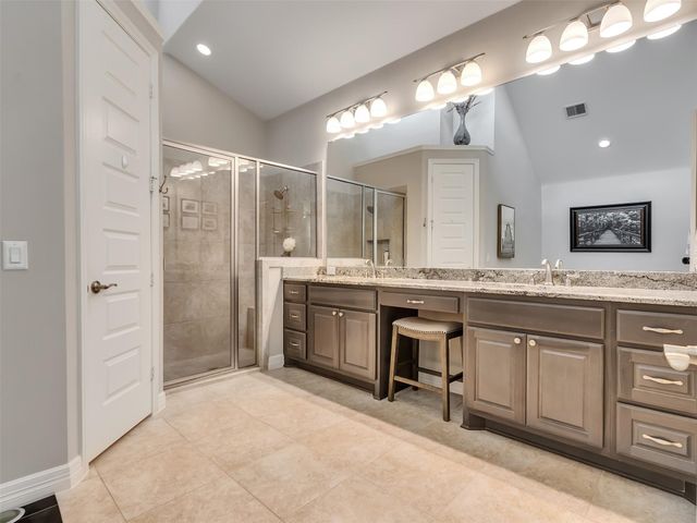 3403 Dover Valley Drive, Houston, TX 77059