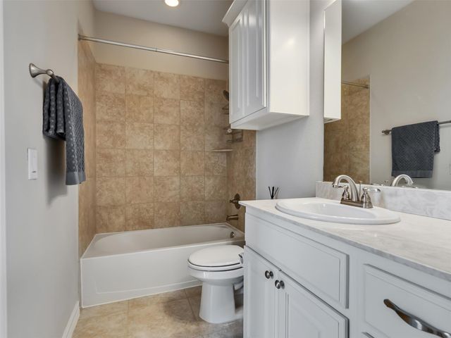 3403 Dover Valley Drive, Houston, TX 77059