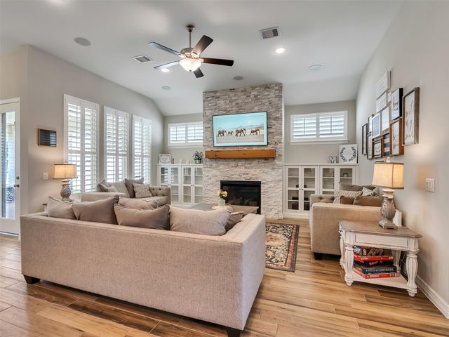 3403 Dover Valley Drive, Houston, TX 77059