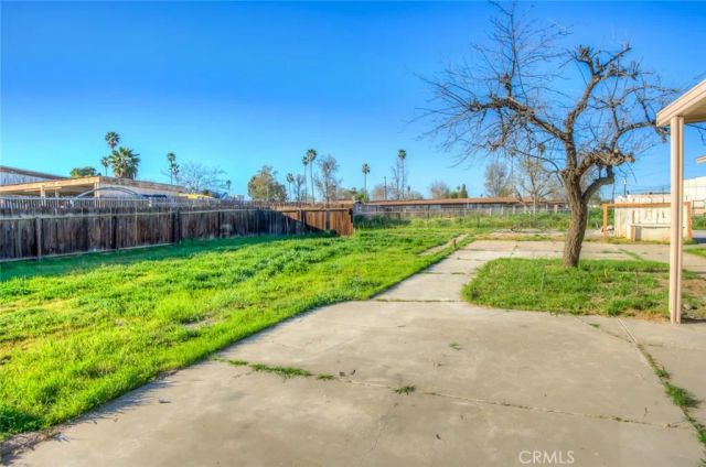 2701 Houchin, Bakersfield, CA 93304