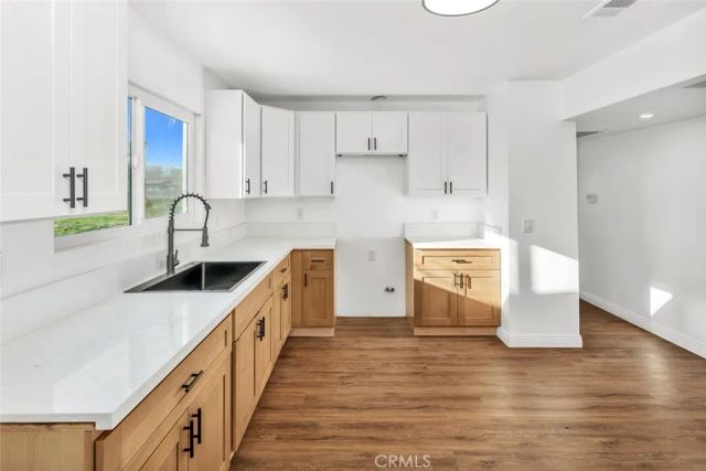 2701 Houchin, Bakersfield, CA 93304