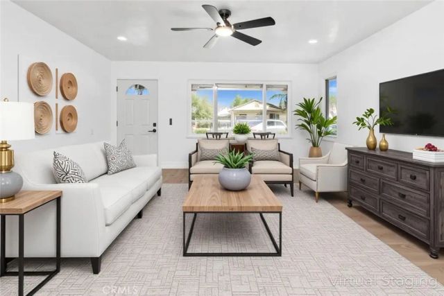 2701 Houchin, Bakersfield, CA 93304