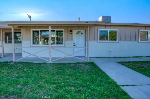 2701 Houchin, Bakersfield, CA 93304