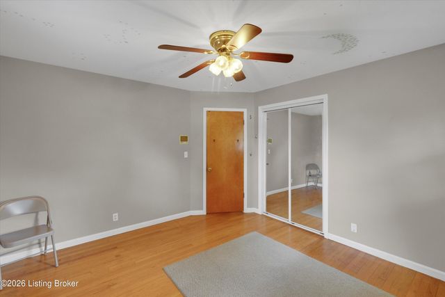 4011 Mamaroneck Rd, Louisville, KY 40218